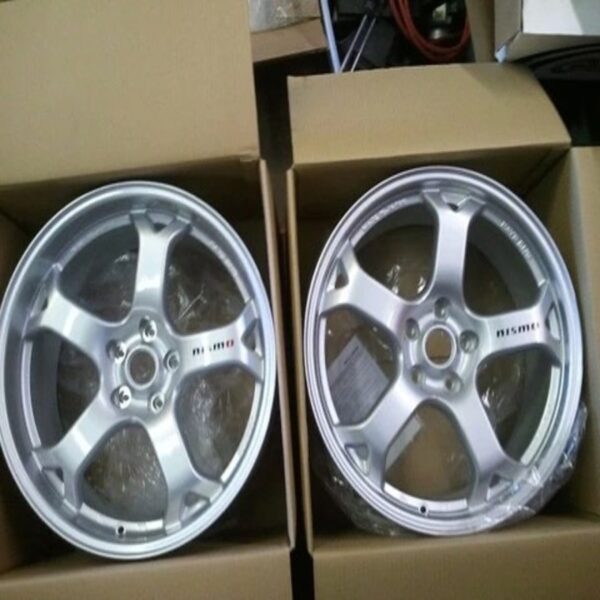 350Z Wheels and tires.