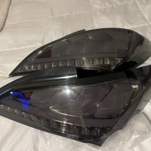 Hyundai genesis coupe rear tail lights